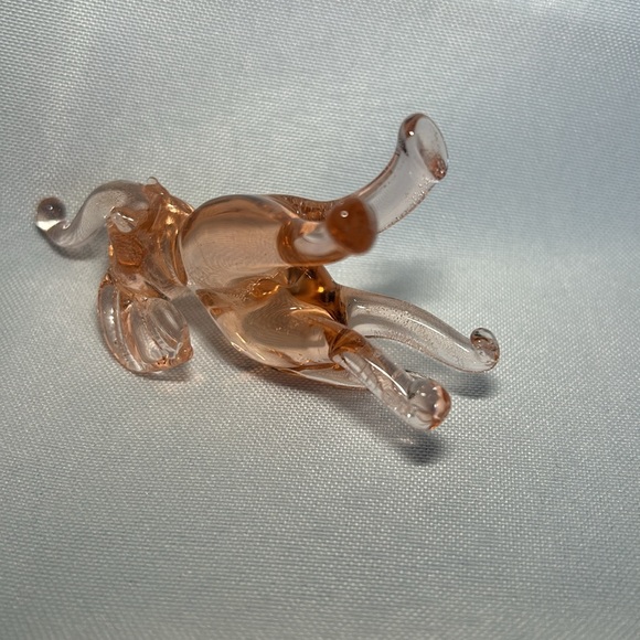 Hand Blown Pink Glass Elephant - Picture 5 of 11